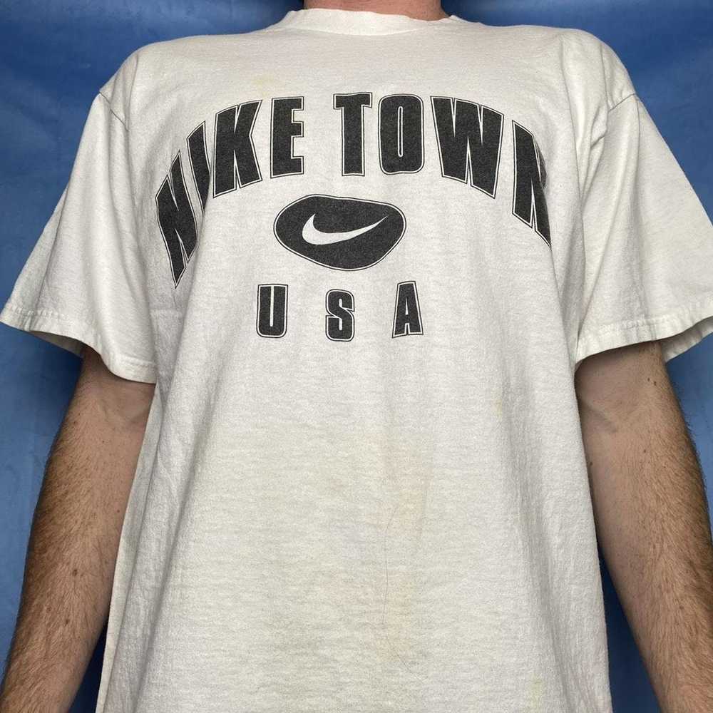 Nike × Vintage vintage niketown chicago shirt - image 1