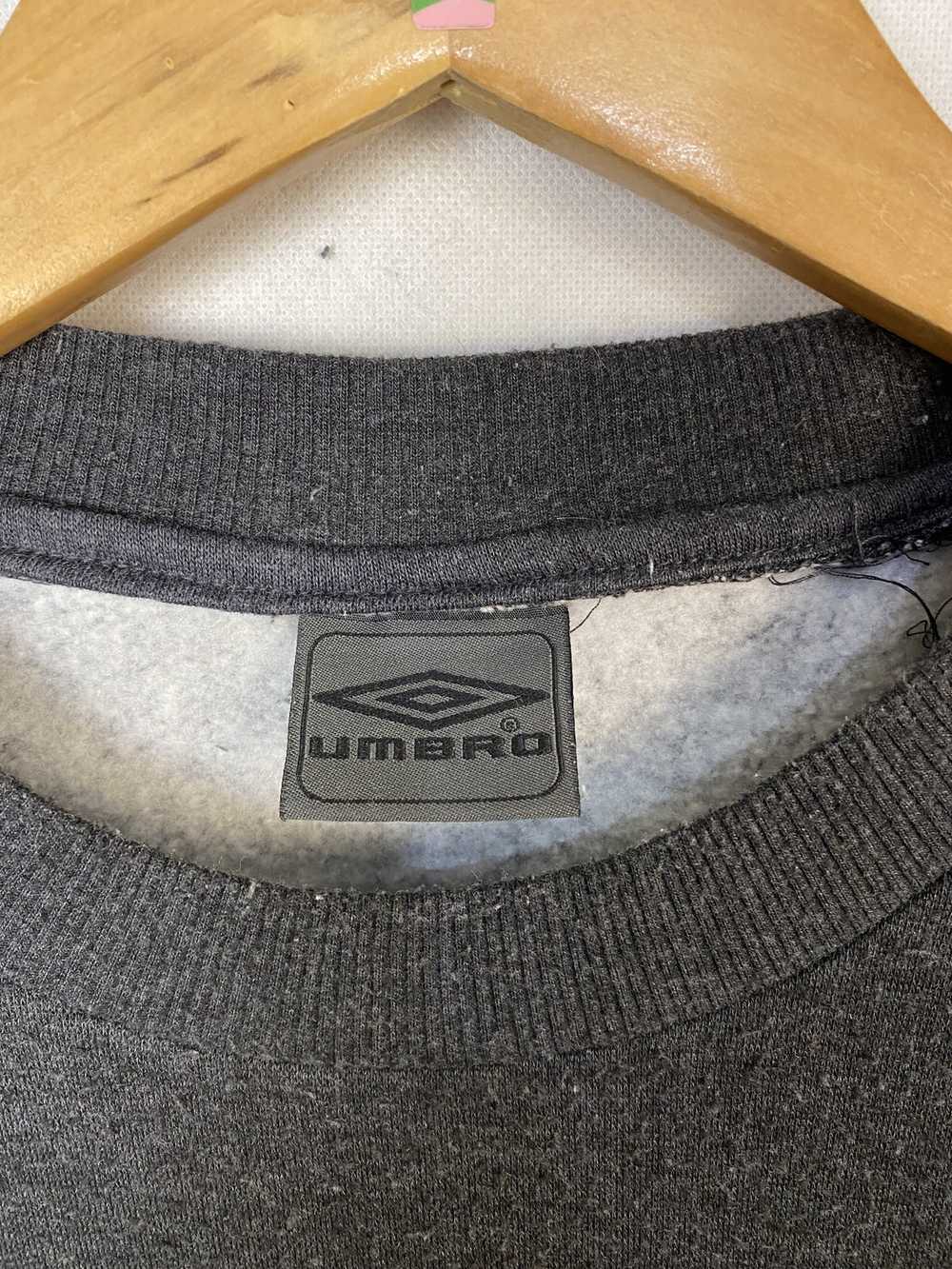 Umbro × Vintage Vintage UMBRO Grey Sweatshirt 90s… - image 6