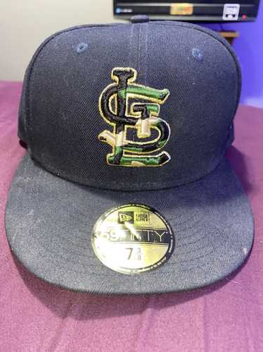 MLB × New Era STL CARDINALS NAVY/GOLD/CAMO SZ 7 3… - image 1