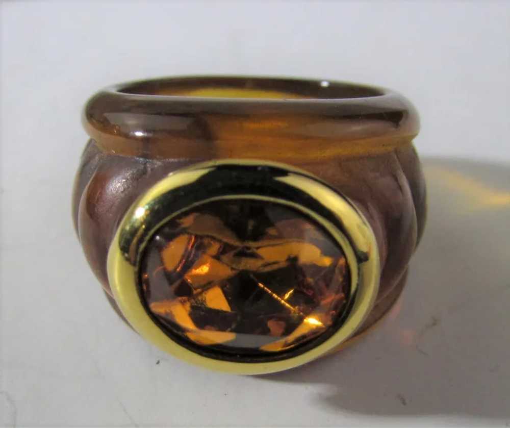 Joan Rivers Lucite Ring With Gold Tone Central Cr… - image 10