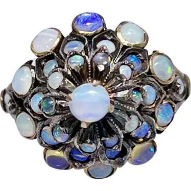 Vintage 14kt gold Opal gemstone ring, princess st… - image 1