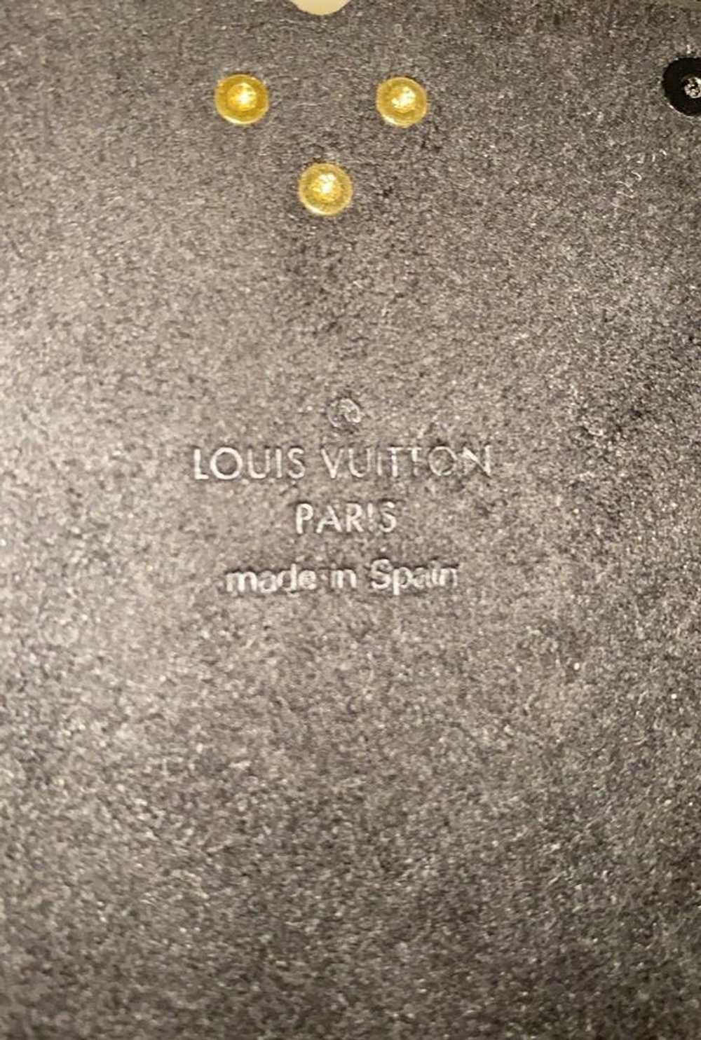 Louis Vuitton Louis Vuitton Reverse Eye Trunk iPh… - image 10
