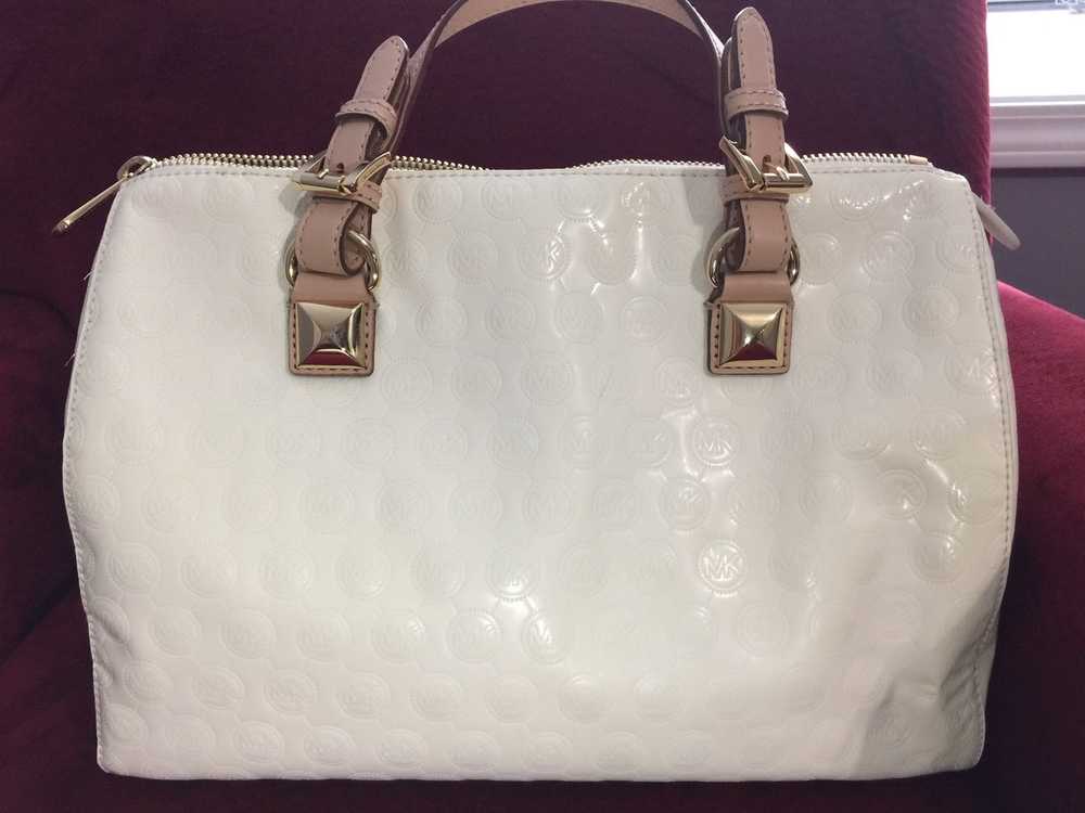 Michael Kors Large Top Handle Bad With Zippy Wall… - image 1