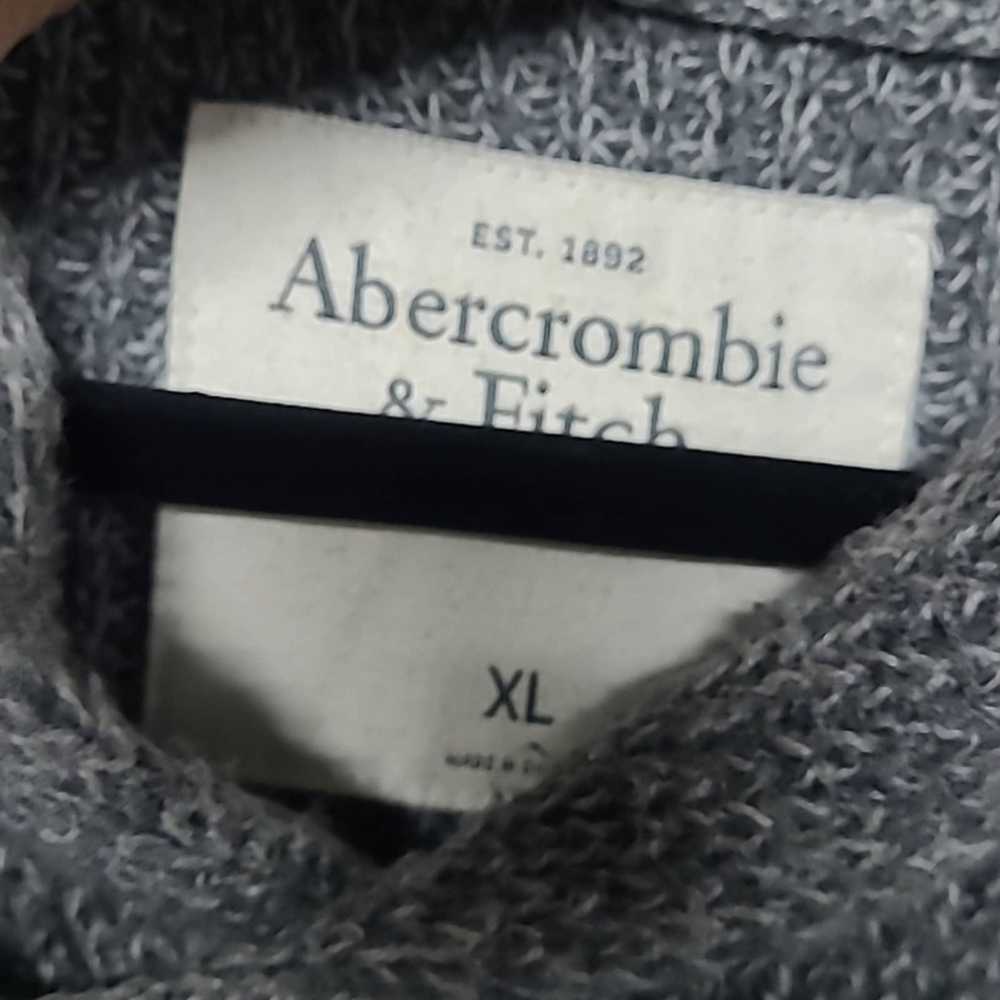 Abercrombie & Fitch Abercrombie and Fitch shawl c… - image 3