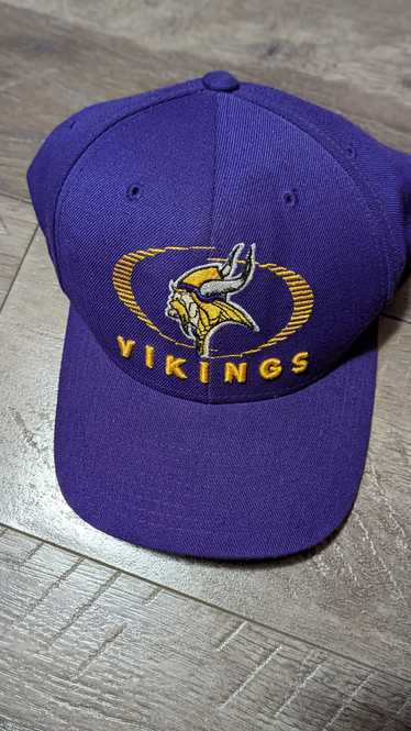 Pro Line × Starter Vintage 1990s Minnesota Vikings