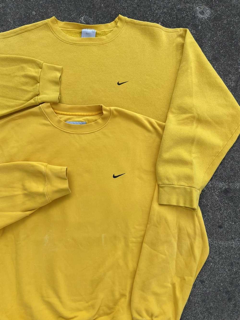 Nike × Streetwear × Vintage Vintage Nike yellow s… - image 1