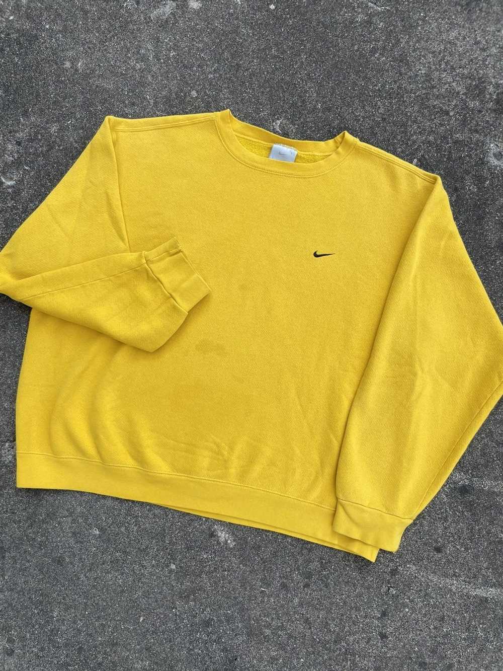 Nike × Streetwear × Vintage Vintage Nike yellow s… - image 2