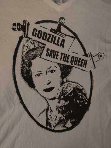 Forever 21 × Vintage Godzilla save the Queen Tshir