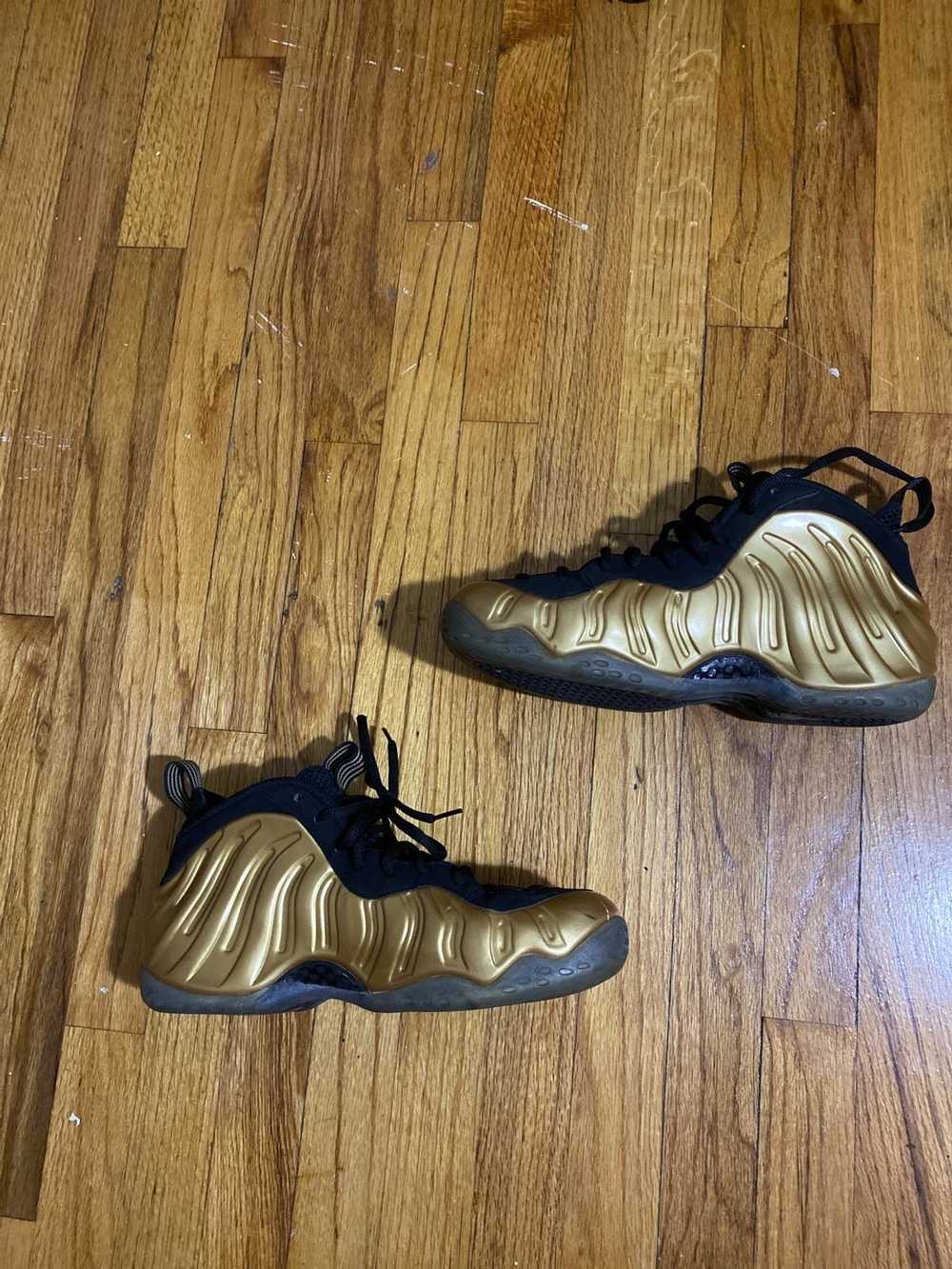 Nike Air foamposite one metallic gold - image 2