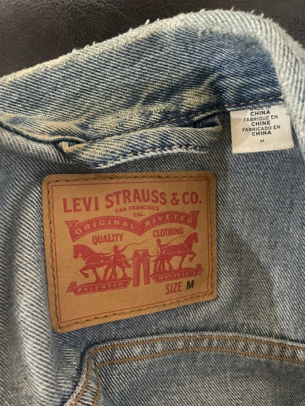 Levi's × Streetwear × Vintage Levis distressed je… - image 4