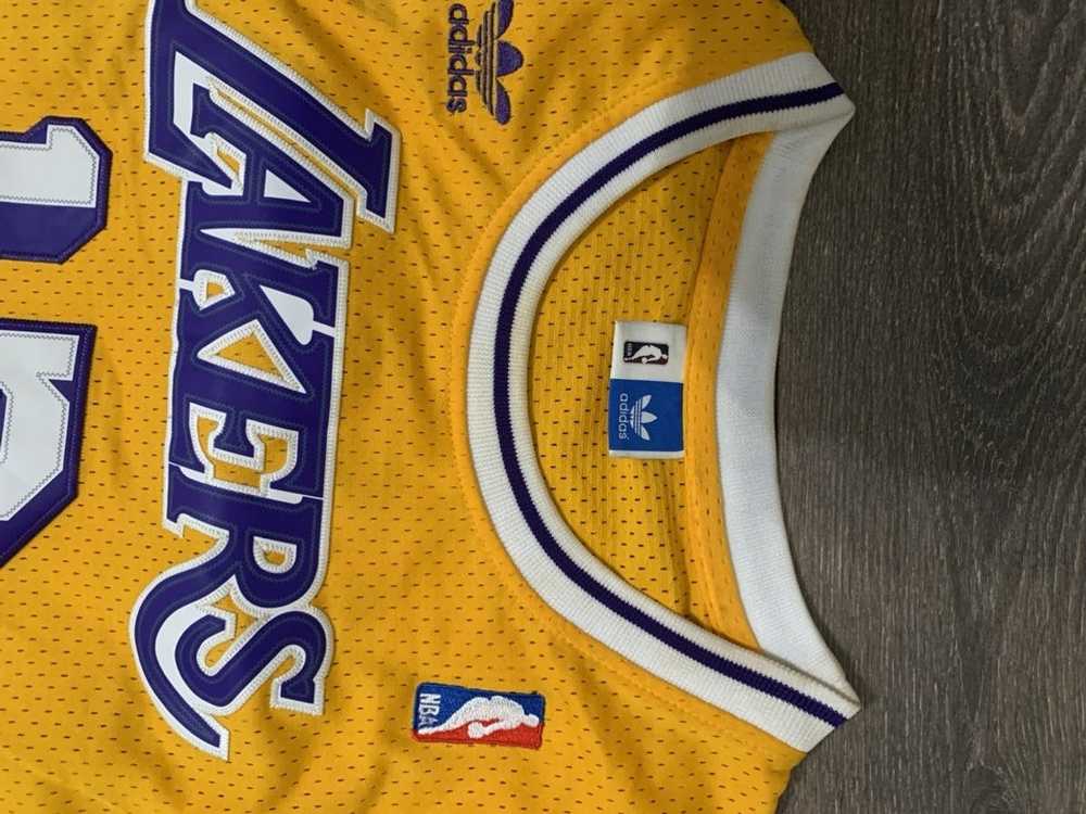 Ed Jones Los Angeles Lakers Mitchell & Ness Hardwood Classics Swingman  Jersey - Gold