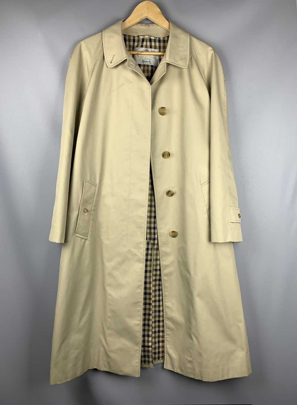 vintage aquascutum at harrods Gem