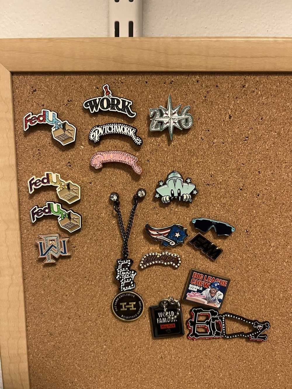 New Era Bundle Of Pins FedUp Pvtchwork Star Work - image 1