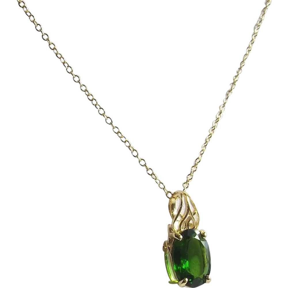 Chrome Diopside Pendant Two Kt Seventy Point 2.7 … - image 1