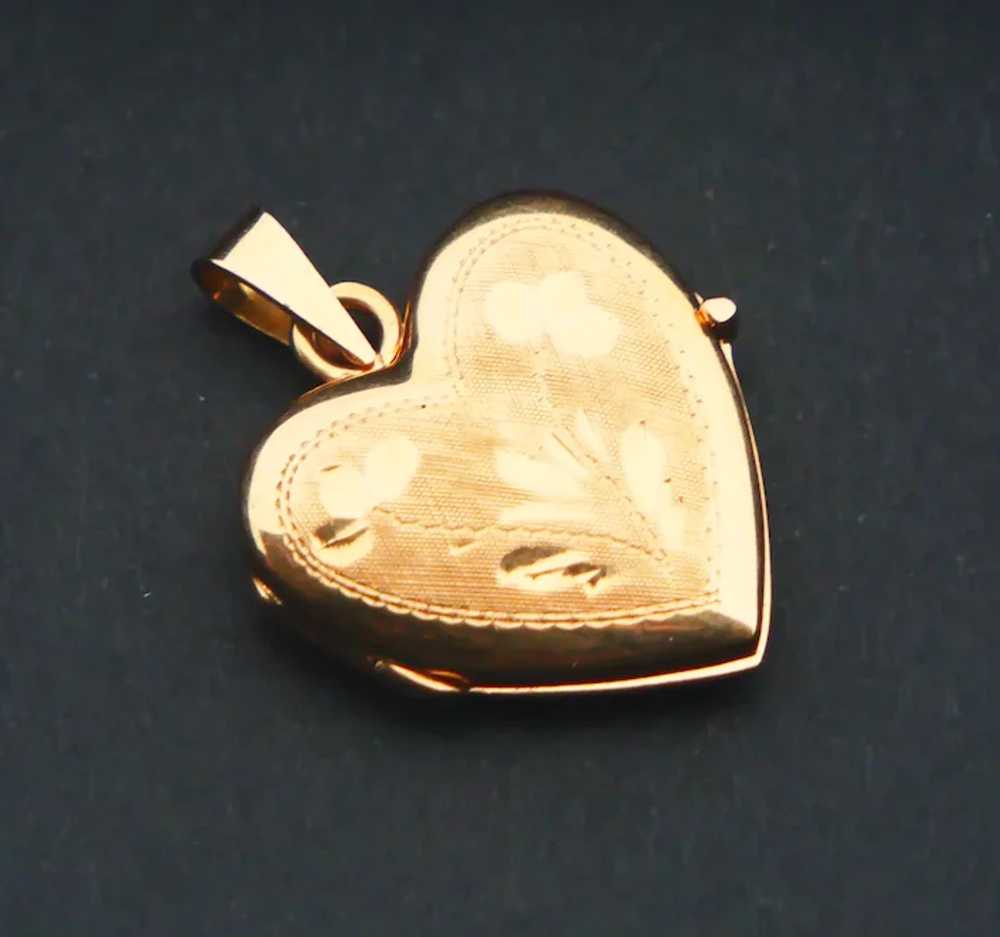 Old Floral Heart Picture Locket Pendant solid 18K… - image 8