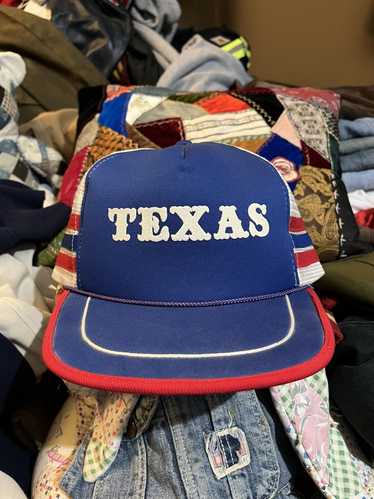 Trucker Hat × Vintage Vintage Texas three stripe t