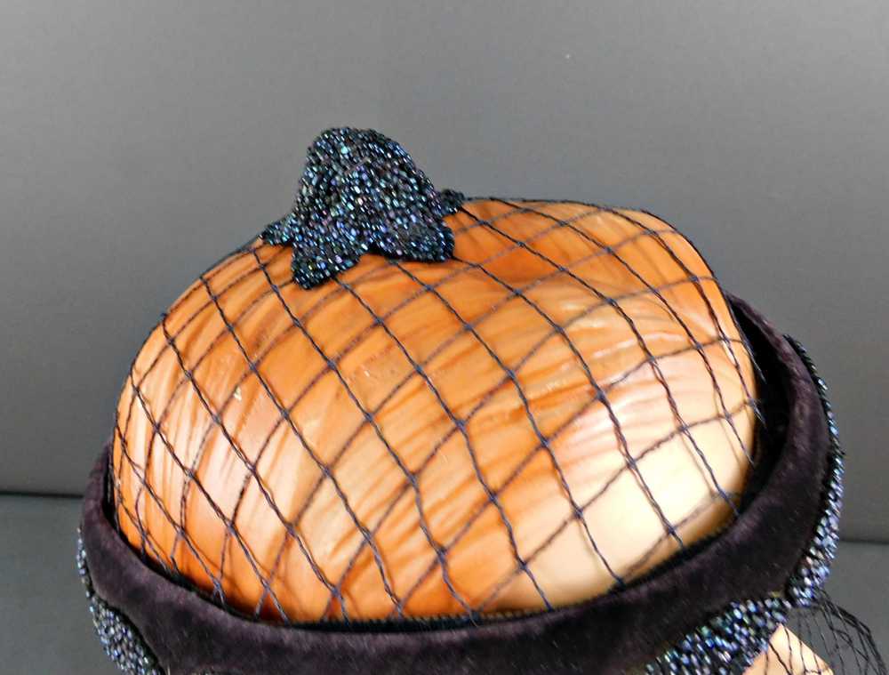 Vintage Blue Velvet Ring Hat with Netting and Bea… - image 7