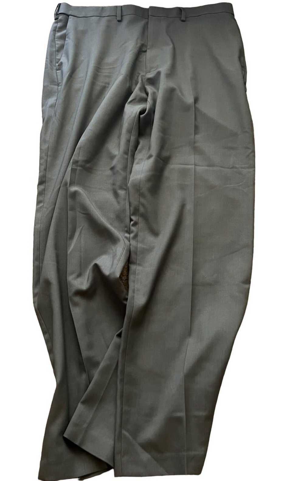 Haggar Haggar Classic Fit Pants 36 x 32 AA3 - image 1