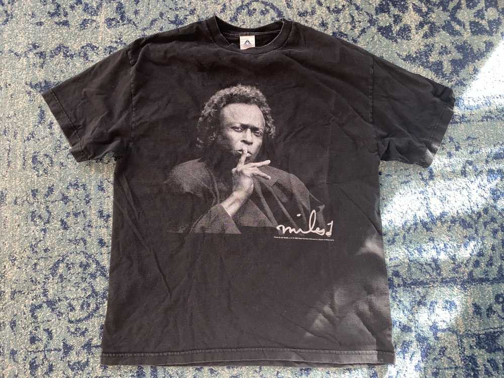 Vintage Vintage 1992 Miles Davis Tshirt - image 1