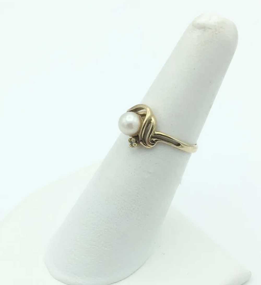10K Pearl And Diamond Ring - image 3