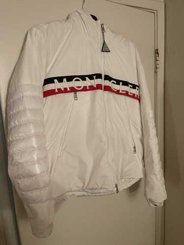 Moncler Moncler White Down Olargues Jacket