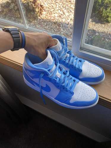 Jordan Brand Air Jordan 1 Mid ‘UNC’ 10 1/2