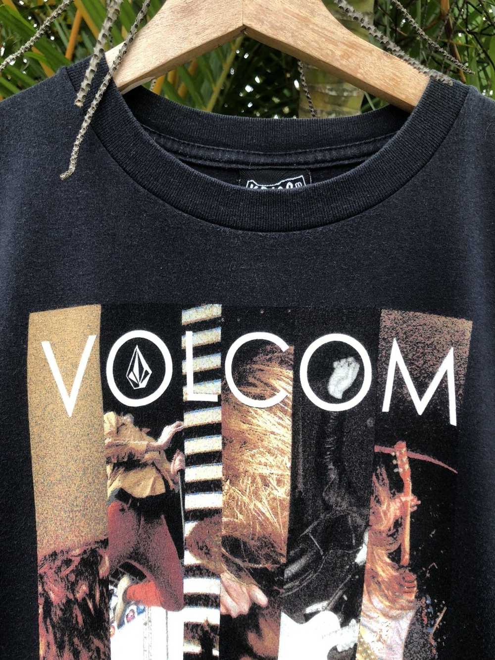 Band Tees × Vintage × Volcom Vtg🔥VOLCOM🔥Feature… - image 2