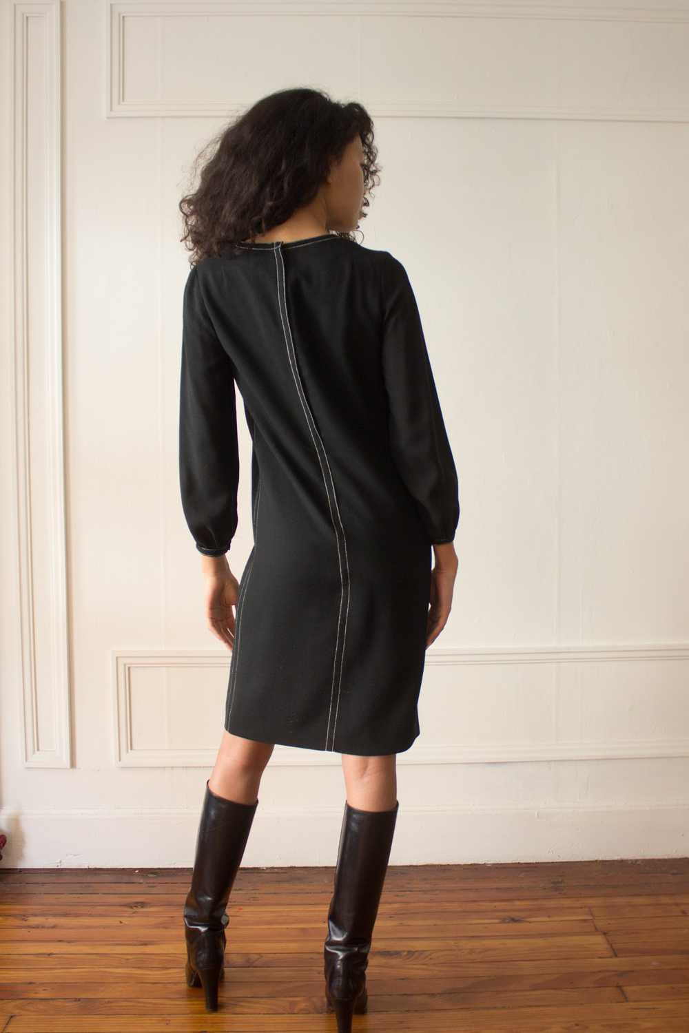 1960s Black Shift Dress with Contrast Stitching - image 3