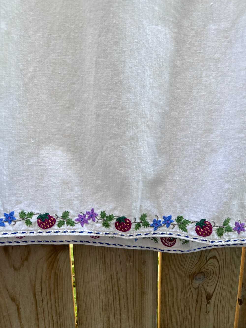 RARE! 1930's Homespun Cotton Colourful Floral Emb… - image 9