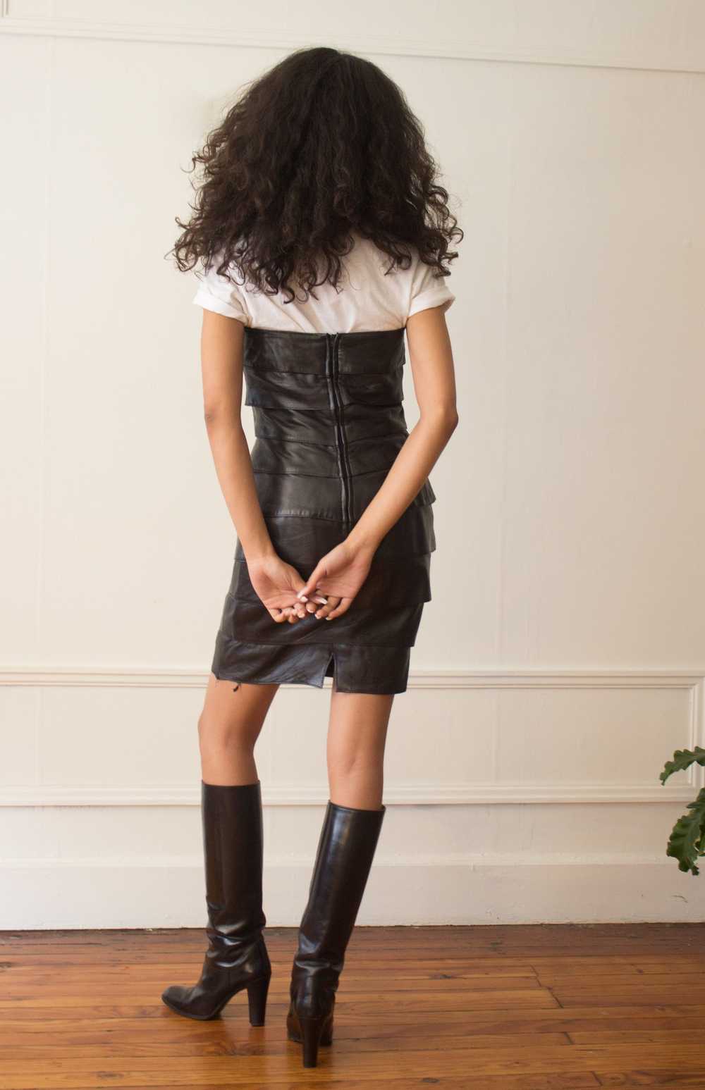 1980s Vakko Leather Tiered Strapless Dress - image 4