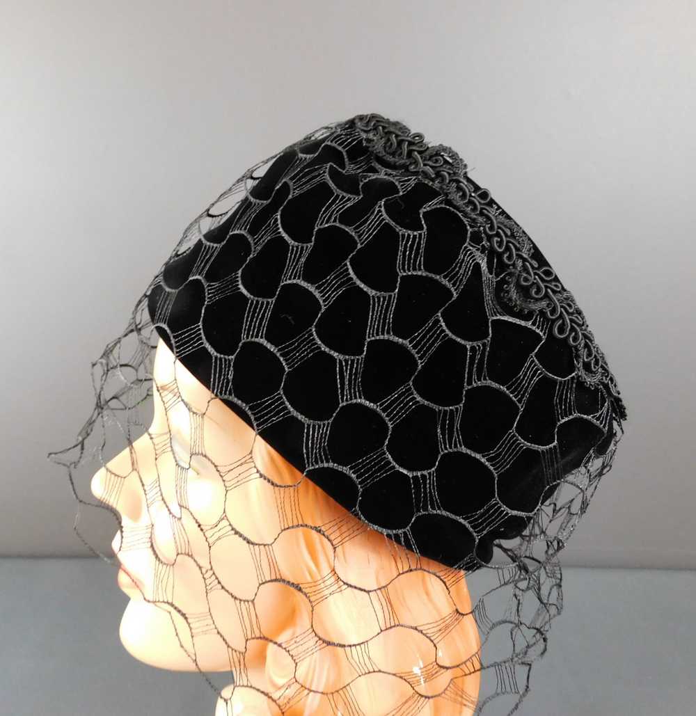 Vintage Black Velvet Toque Hat with Rayon Cord Tr… - image 5