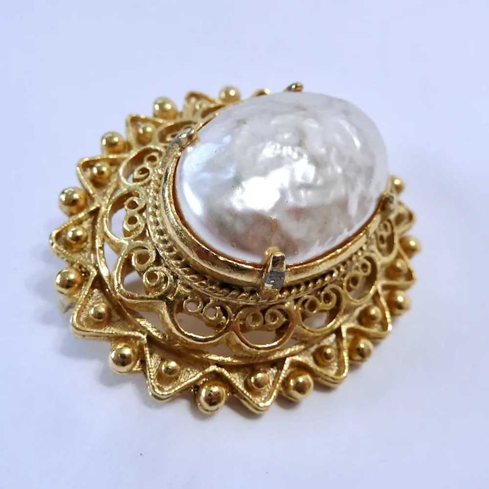 Impressive Domed Brooch with Large Faux Mabe Pear… - image 4