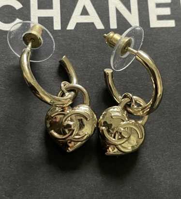 Chanel Chanel drop earrings