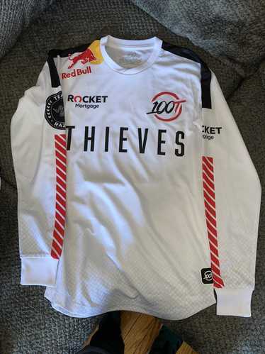 100 thieves white store jersey