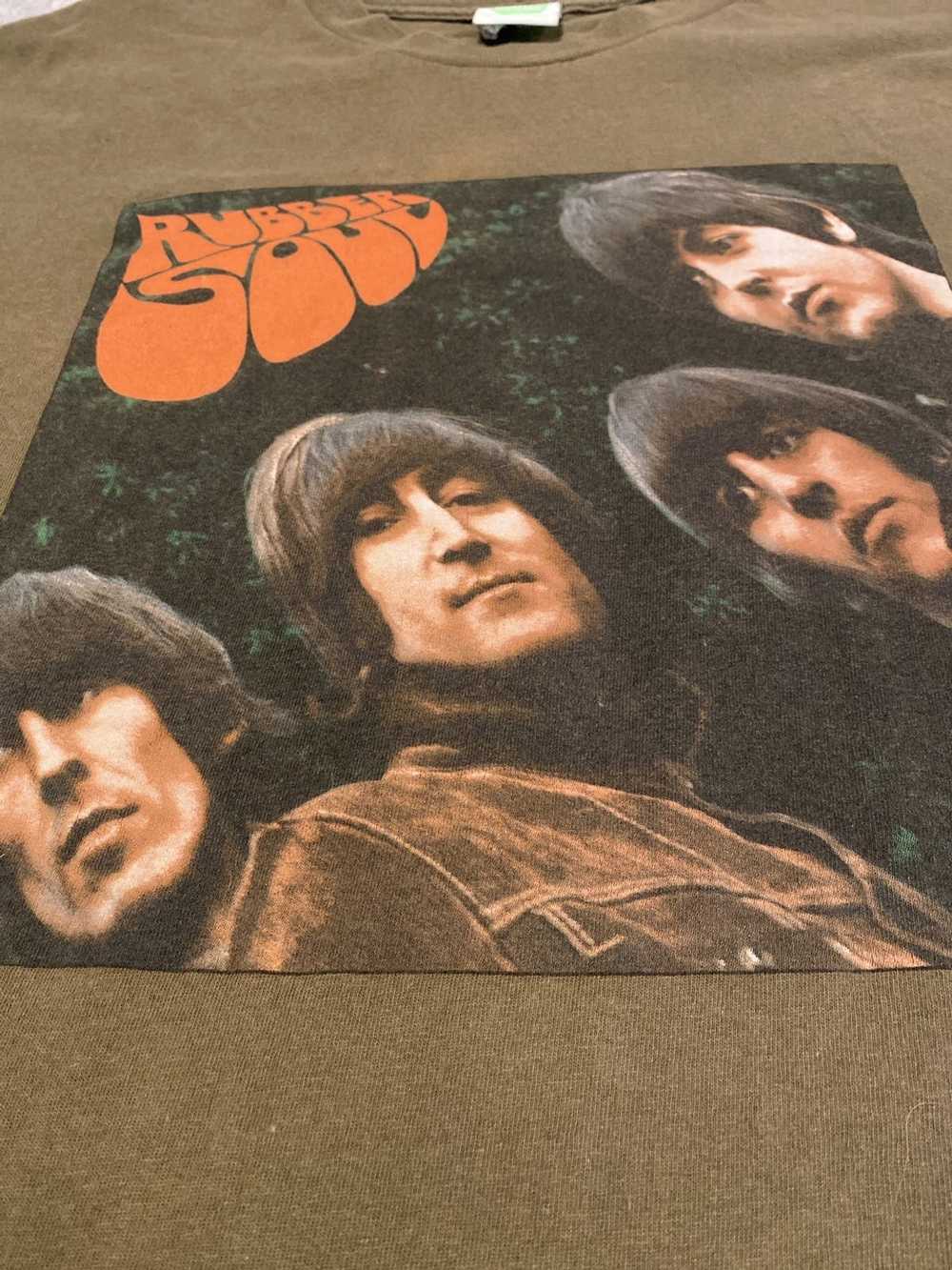 Vintage 2005 Beatle’s “Rubber Soul” tee - image 2