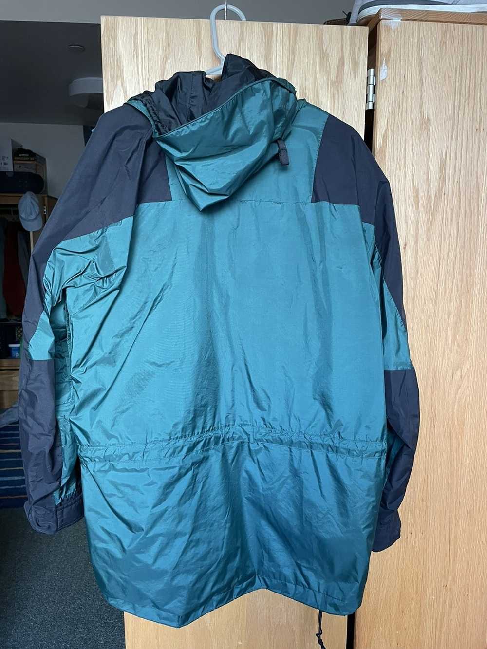 The North Face Vintage 90’s North Face GoreTex Ra… - image 3