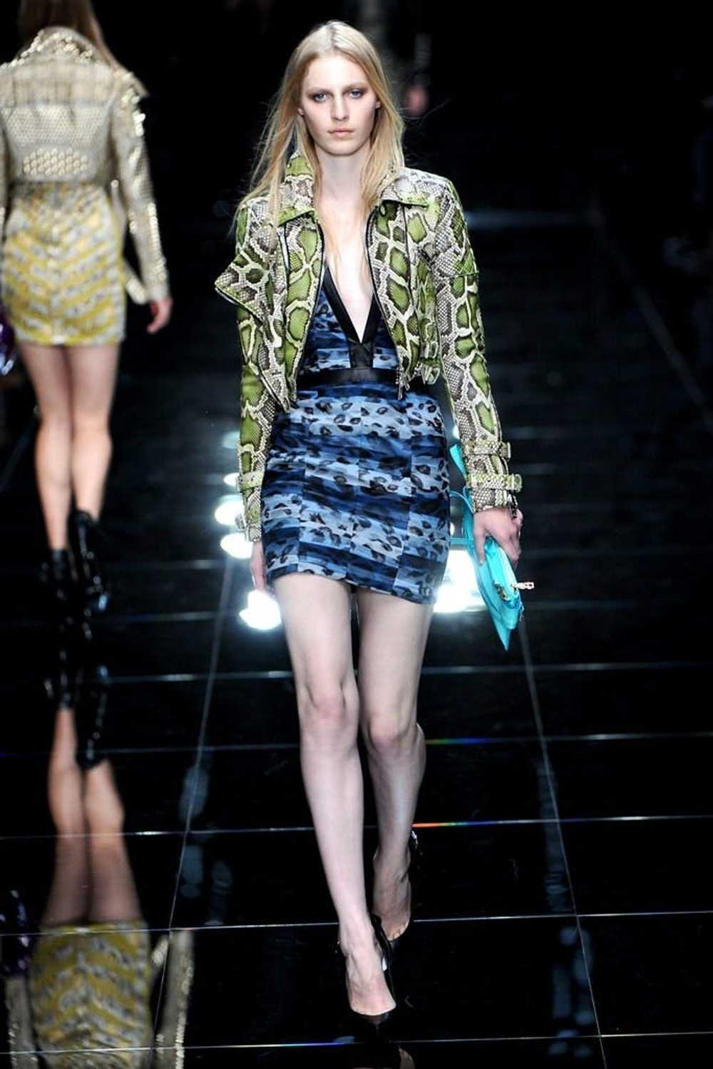 Burberry Prorsum Spring 2011 Blue Black Silk Camo… - image 2