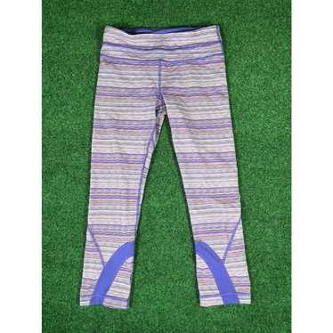Lululemon Women’s Size 10. Black and pink striped crops capris/leggings B1