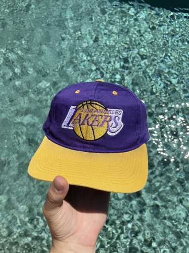 Vintage Y2K Los Angeles Lakers Mens Strapback Hat Drew Pearson NBA