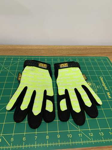 Supreme SS17 Mechanix Gloves