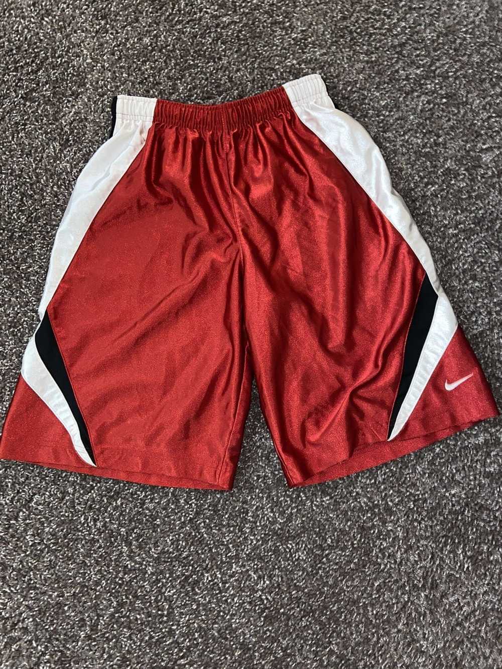 Nike Nike Vintage 90s Red Shorts - image 1