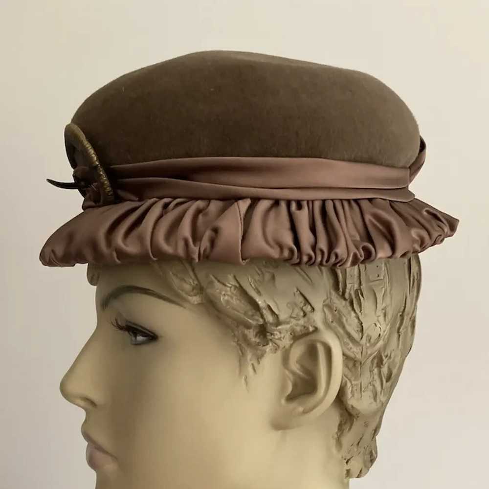 1940's Brown Fur Felt Hat With Mauve Satin Brim W… - image 2