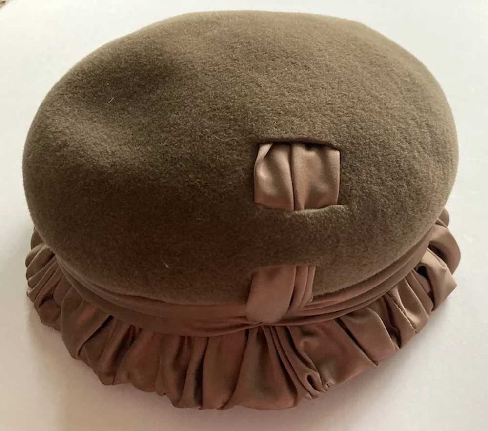 1940's Brown Fur Felt Hat With Mauve Satin Brim W… - image 4