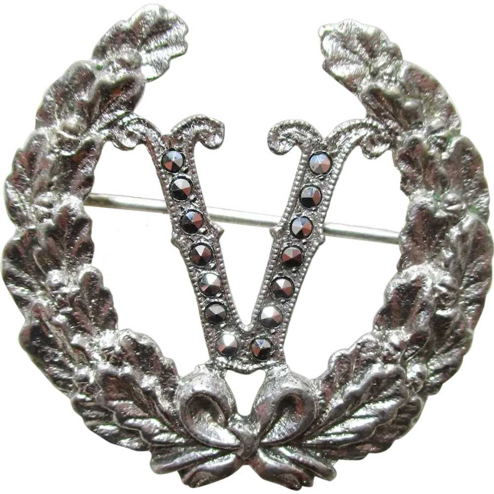 WWII Victory Pin V for Victory Brooch Sterling Ma… - image 1