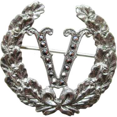 WWII Victory Pin V for Victory Brooch Sterling Ma… - image 1