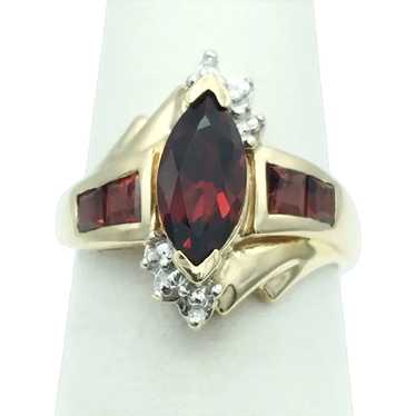 10k Garnet and Diamond Ring