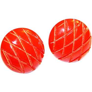 VIVID RED Vintage Bakelite CARVED Earrings - 1930'