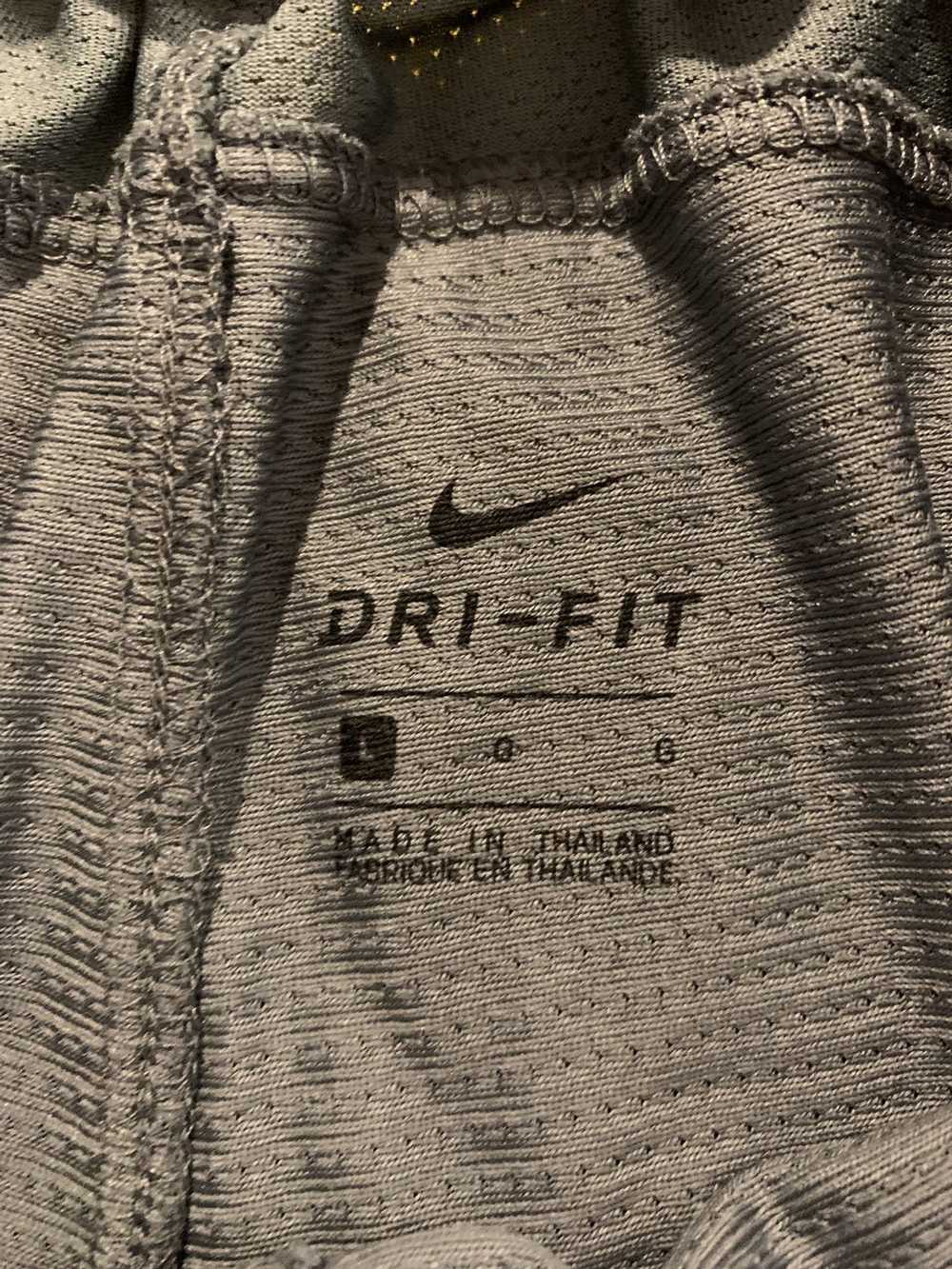 Nike × Streetwear Nike Dri Fit Shorts - image 2