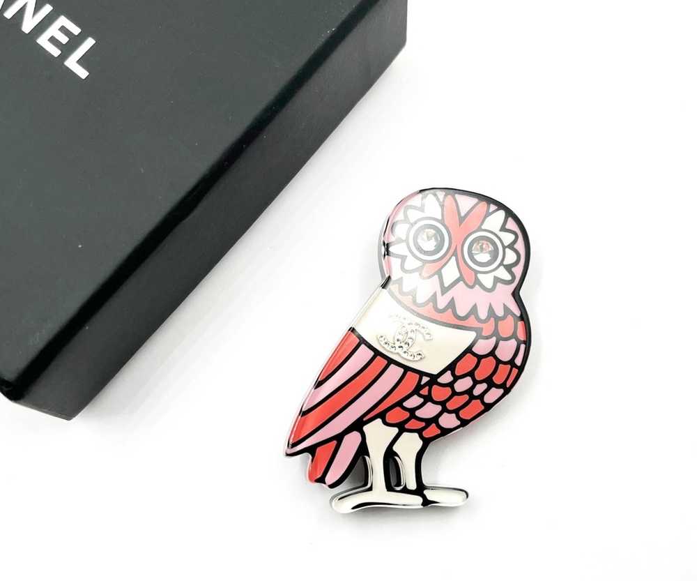 Chanel Chanel Pink Owl Resin Brooch - image 2