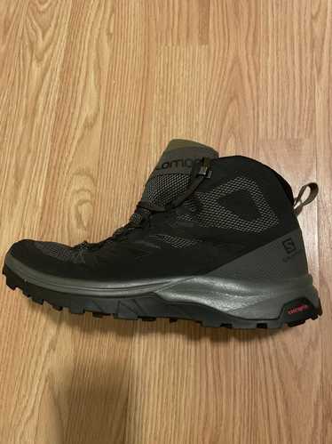 Salomon Salomon Hiking Boots-Outline Mid Goretex